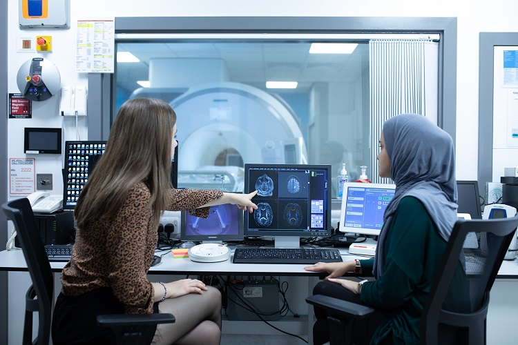 The university of leeds medical imaging master msc course is a leading UK programme for teaching the theory and physics of medical imaging